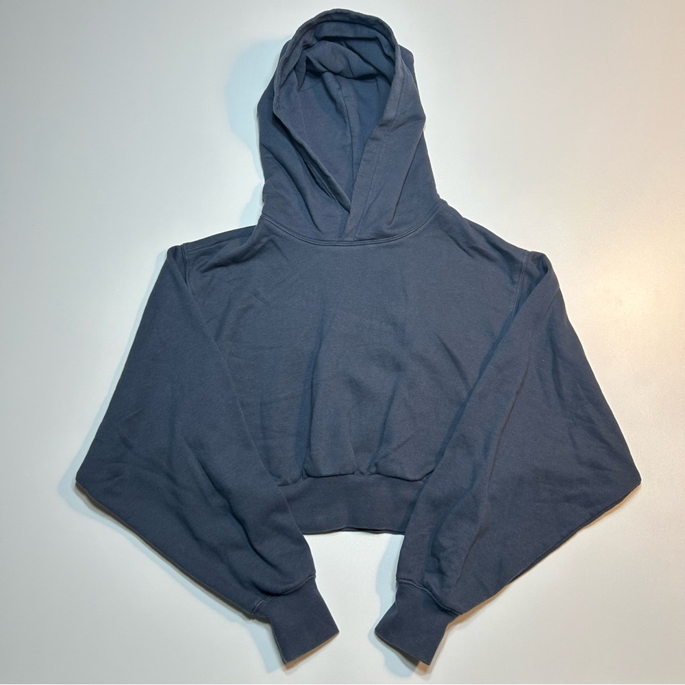 Aritzia Tna Cozy Fleece Perfect Shrunken Hoodie Slate Blue Size Small